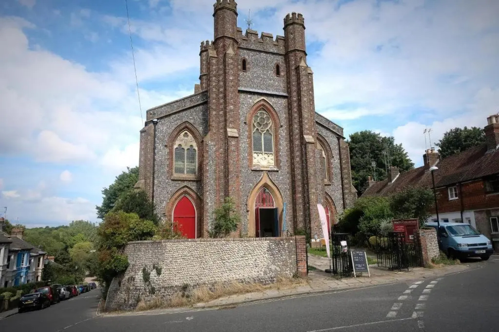 Contemporary 2 Bedroom Flat in Lewes