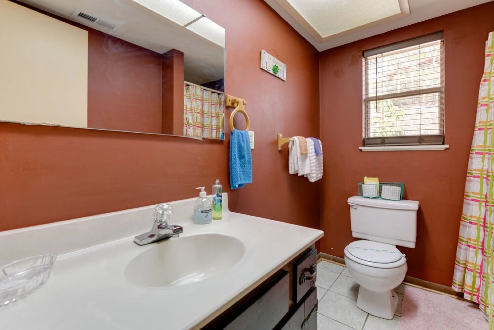 Mountain-view Maggie Valley House w/ Spacious Deck