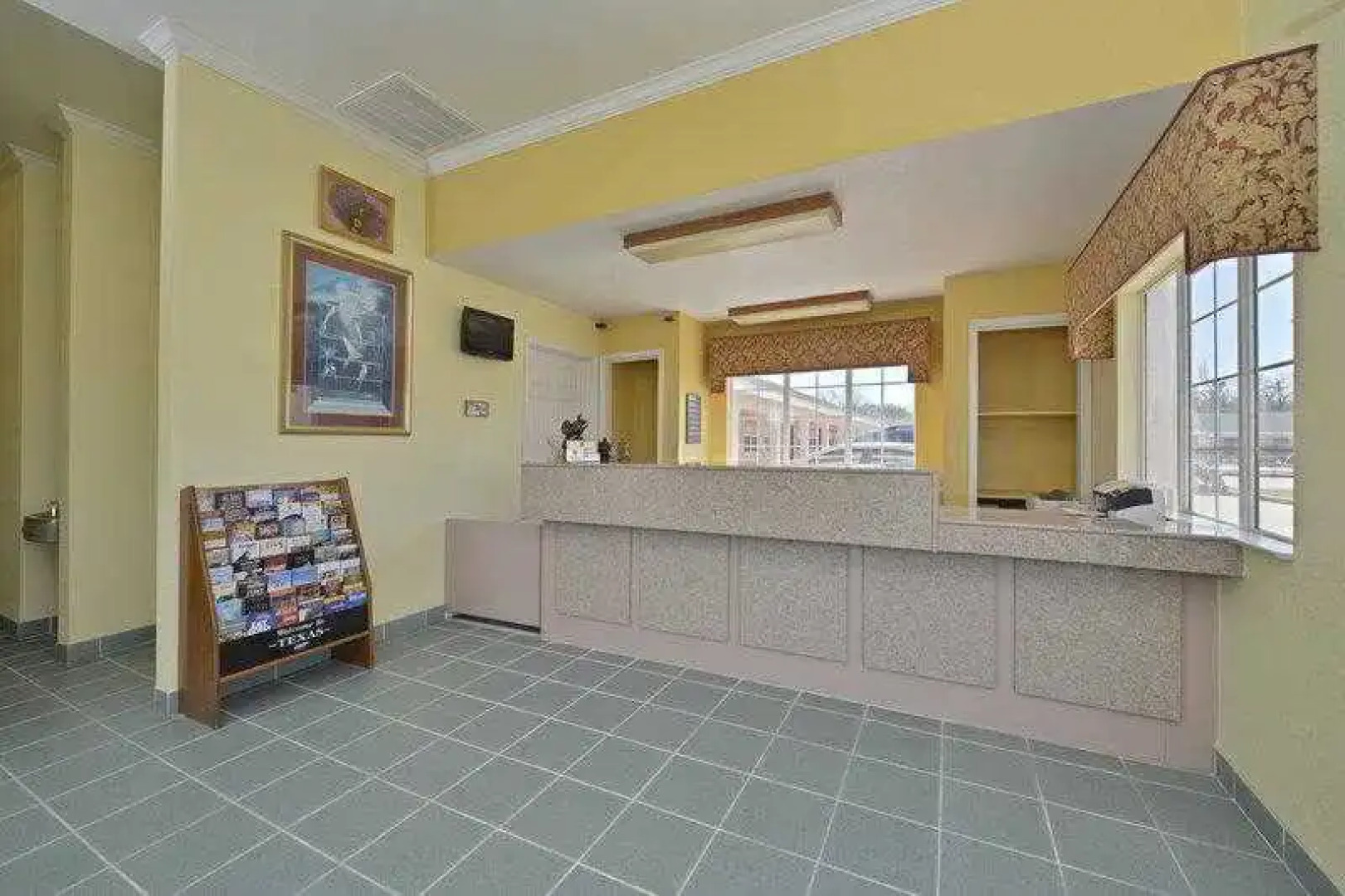 Gun Barrel Executive Inn