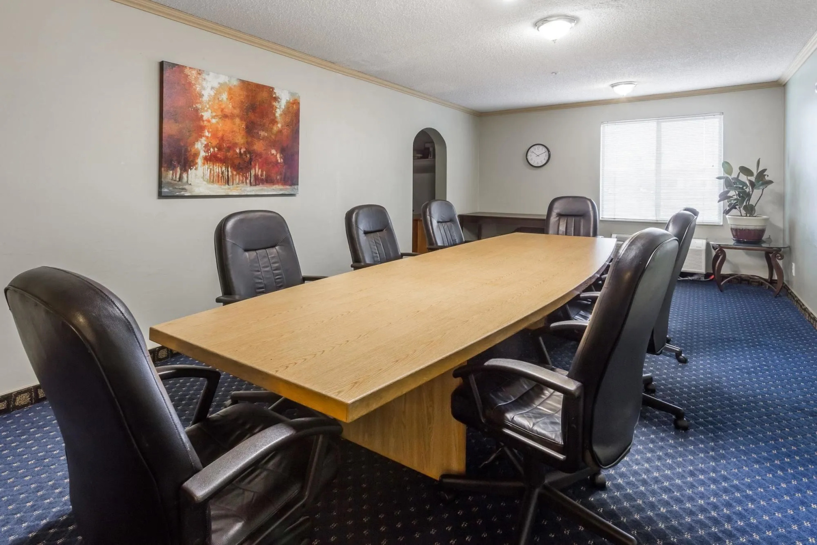Howard Johnson Hotel & Suites by Wyndham Vancouver