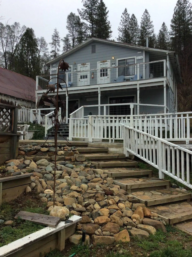 The Old Lewiston Inn