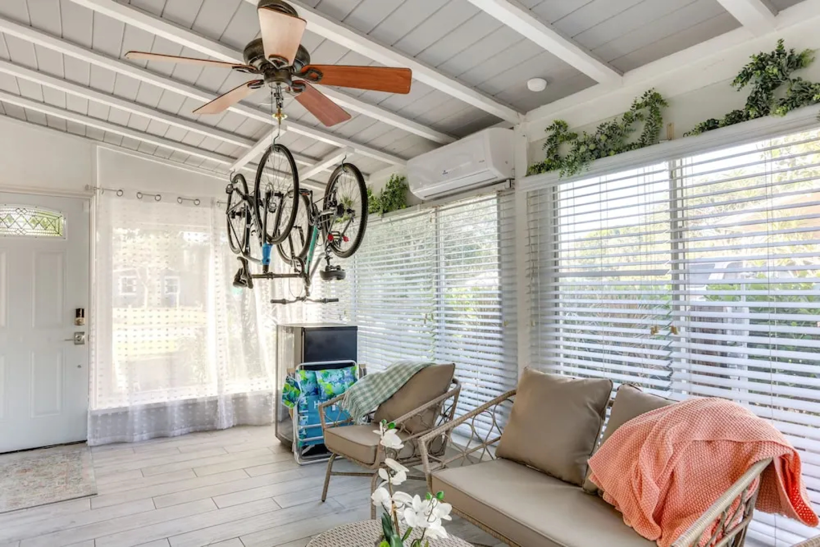 Bright Home w/ Sauna & Deck: 1 Mi to Dtwn Stuart!