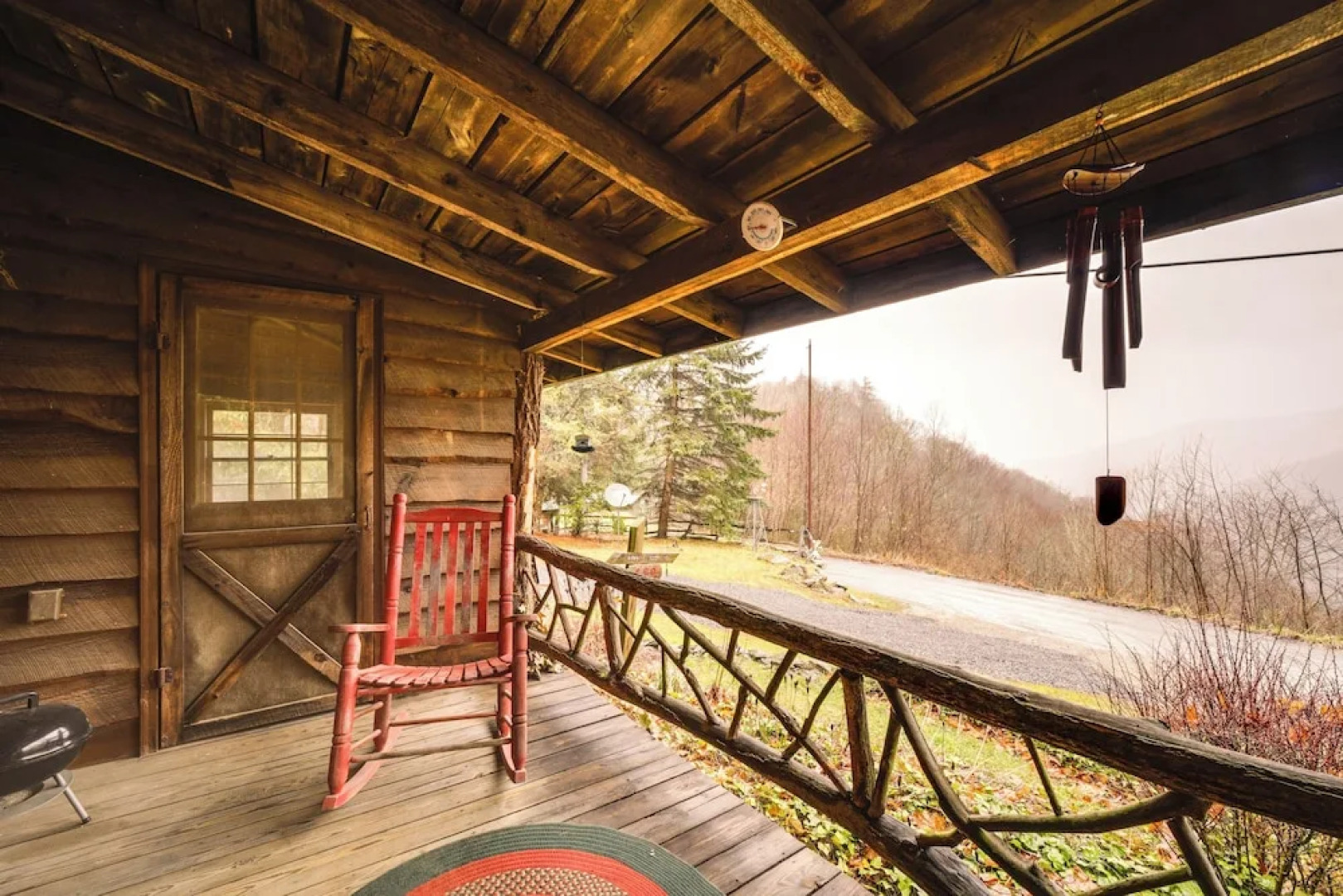 Rustic Maggie Valley Cabin w/ Mountain Views!