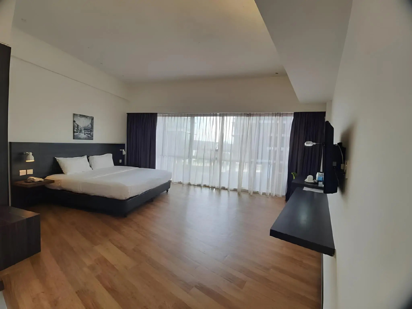 Win Hotel