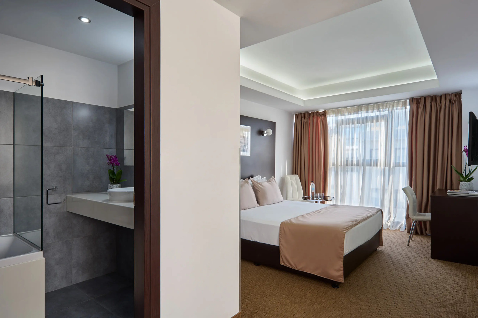 Breeze Boutique Hotel