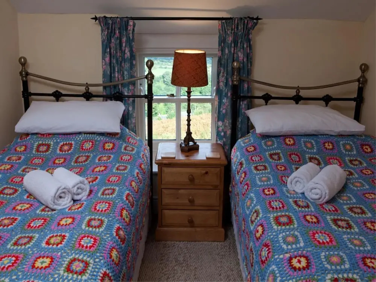 Luxurious Holiday Home in Crickhowell Garden