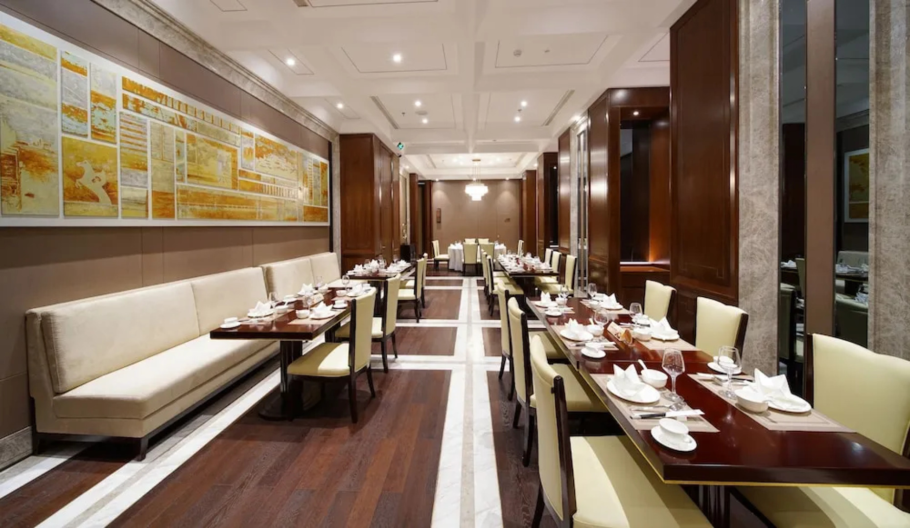 Qingshan Hotel Baotou（Yingbin Building）