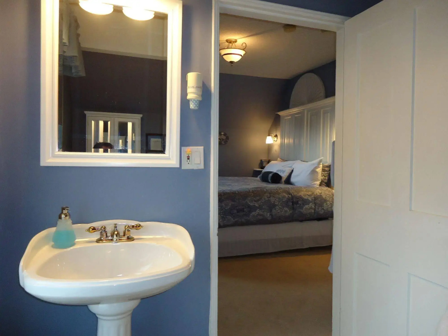 Absolute Elegance Bed and Breakfast