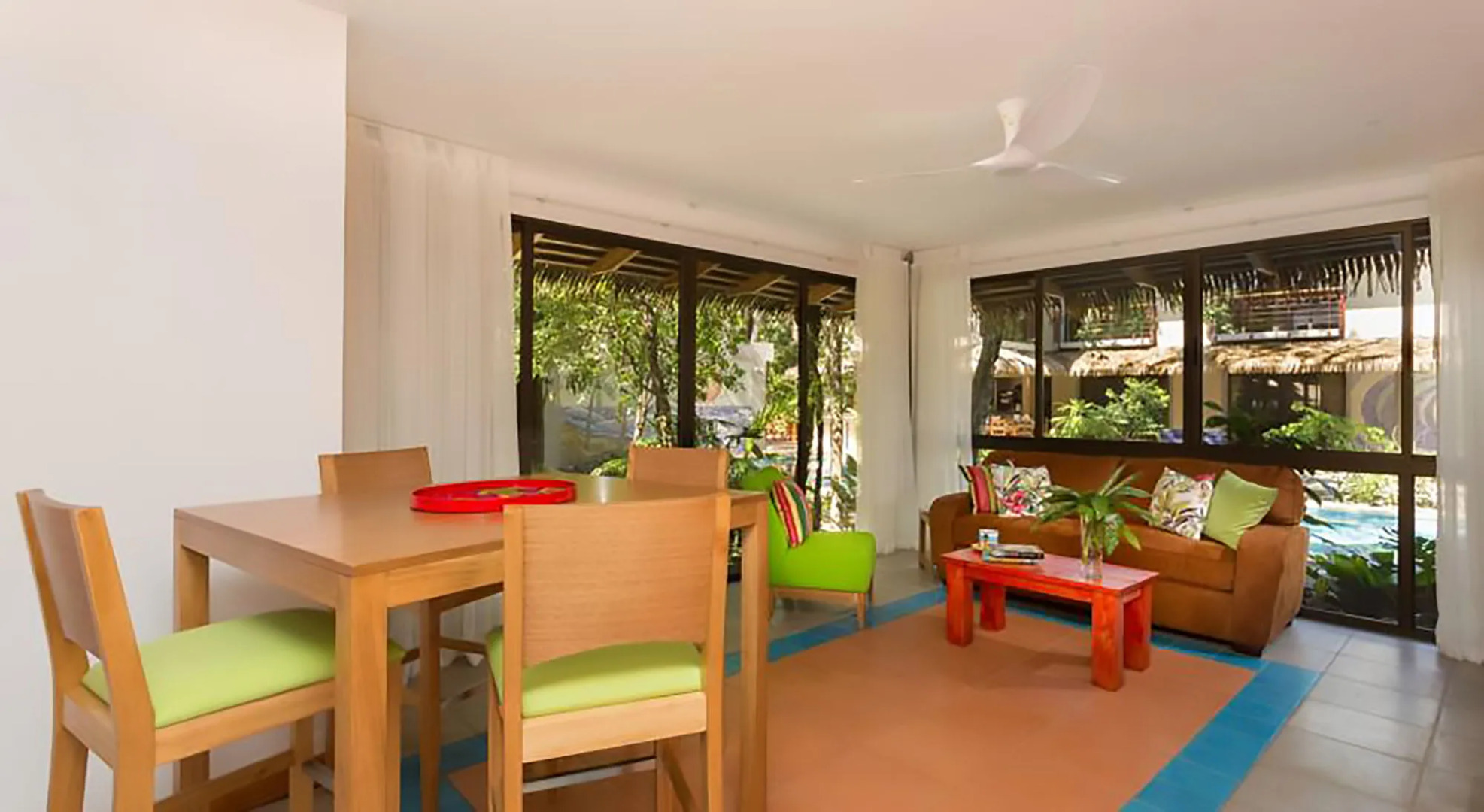 Olas Verdes Hotel