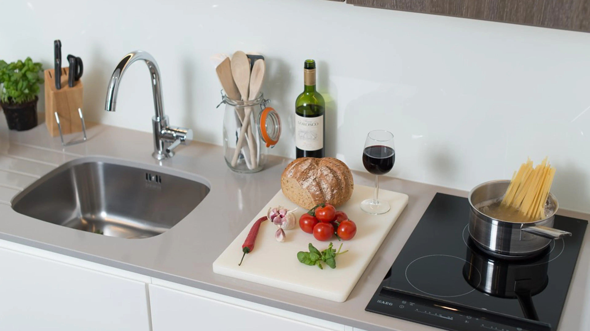 Staybridge Suites London - Vauxhall by IHG