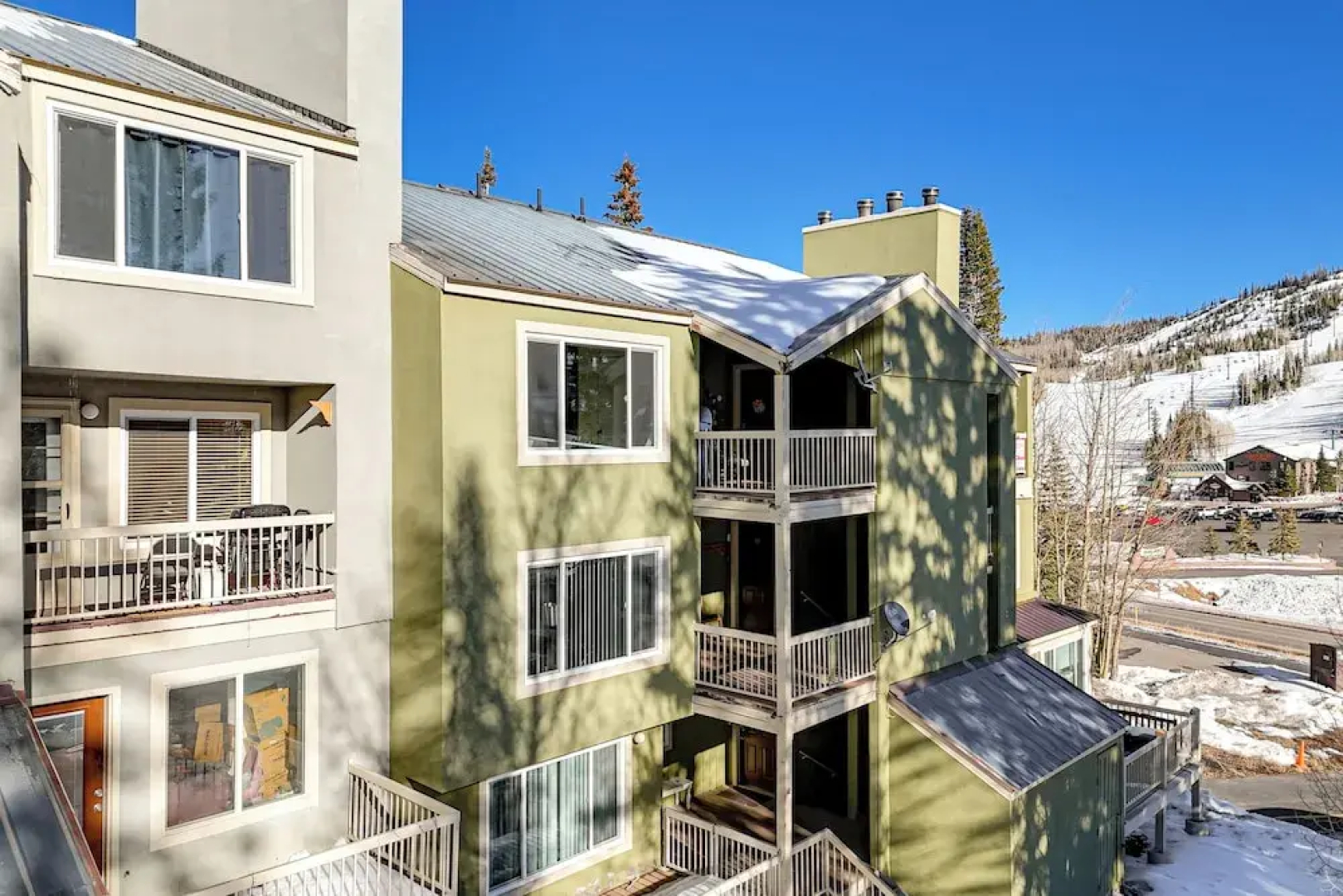 Walk to Giant Steps: Mtn Retreat w/ Hot Tub Access