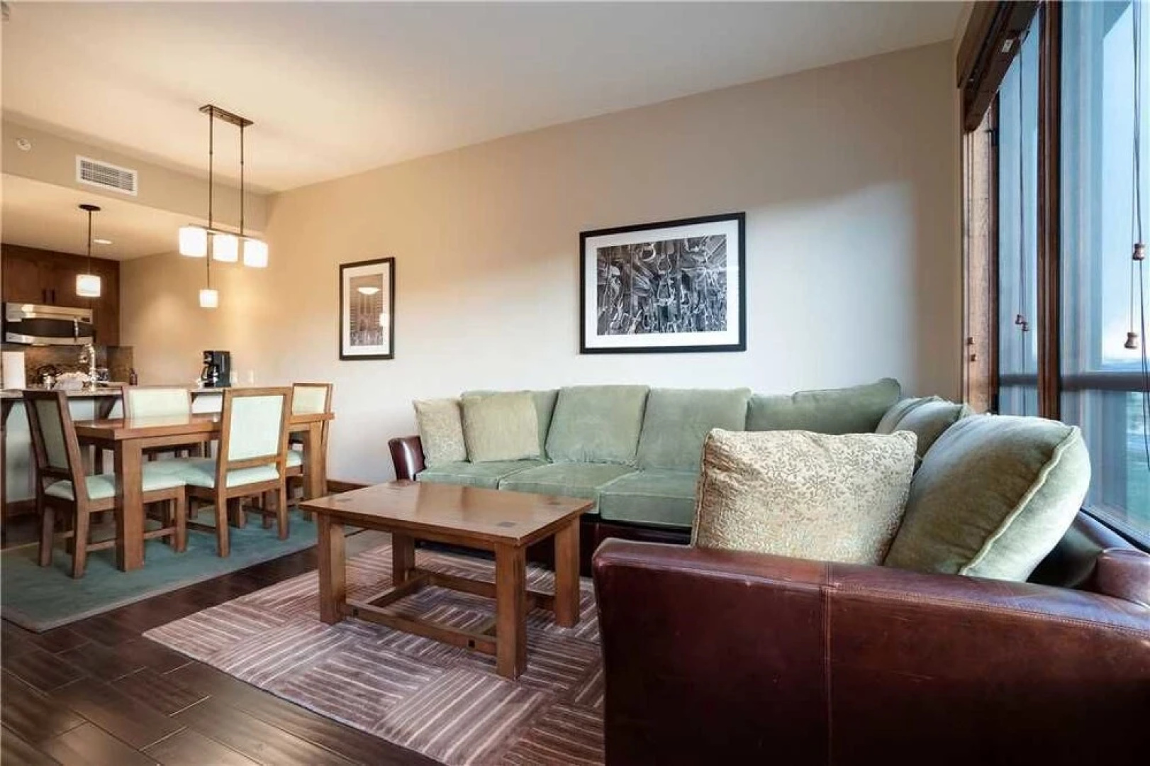 Trailhead Lodge