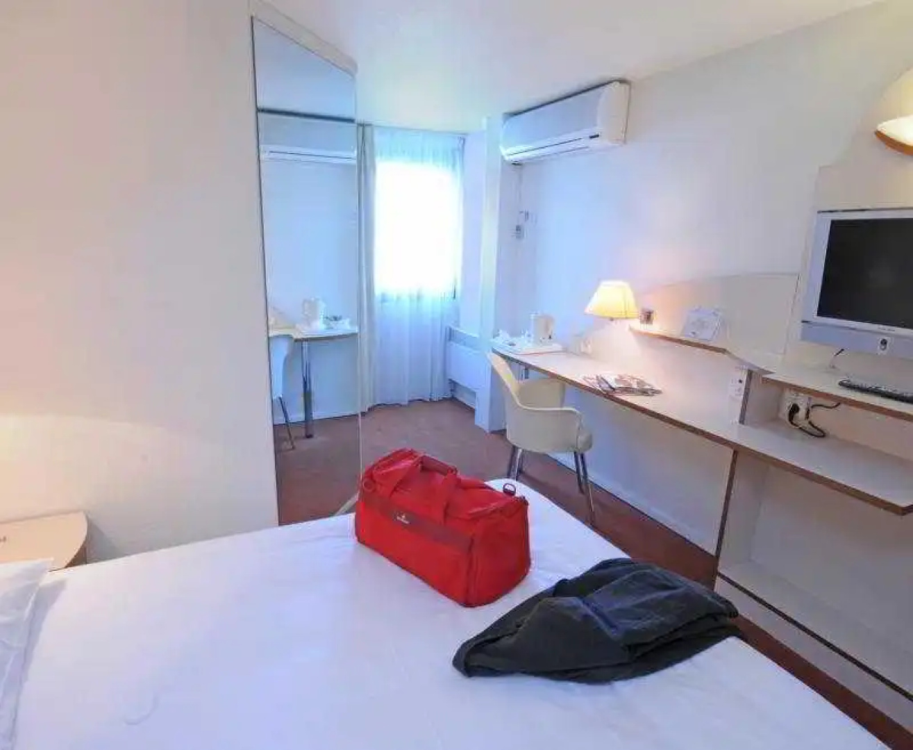 Hotel De Lyon Bron Euroexpo