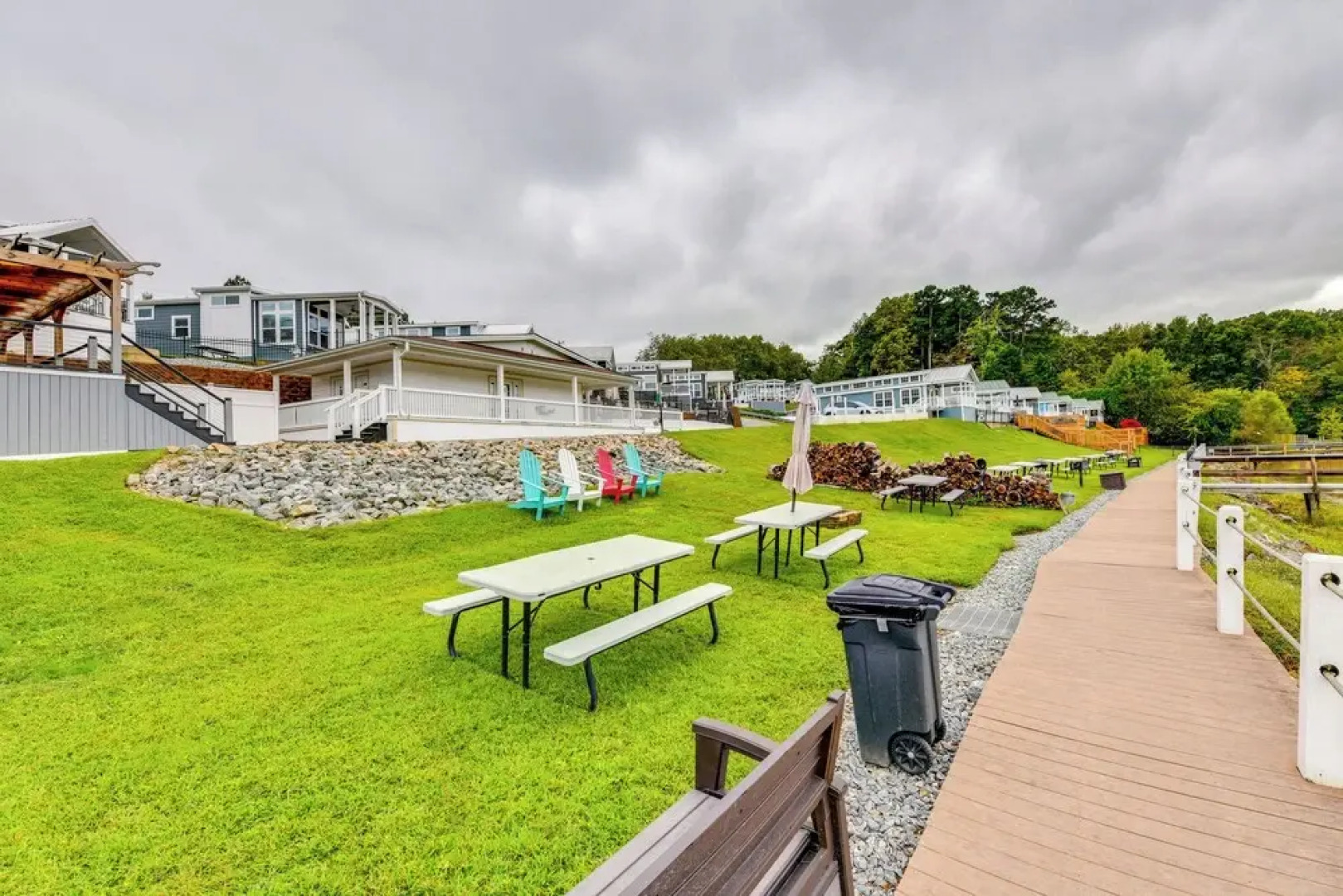 Waterfront Lake Norman Cabin w/ Screened Porch!