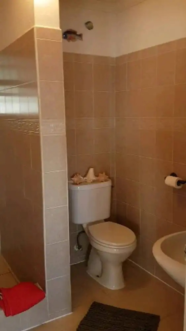 Beautiful Apartment Across The Road From The Beach