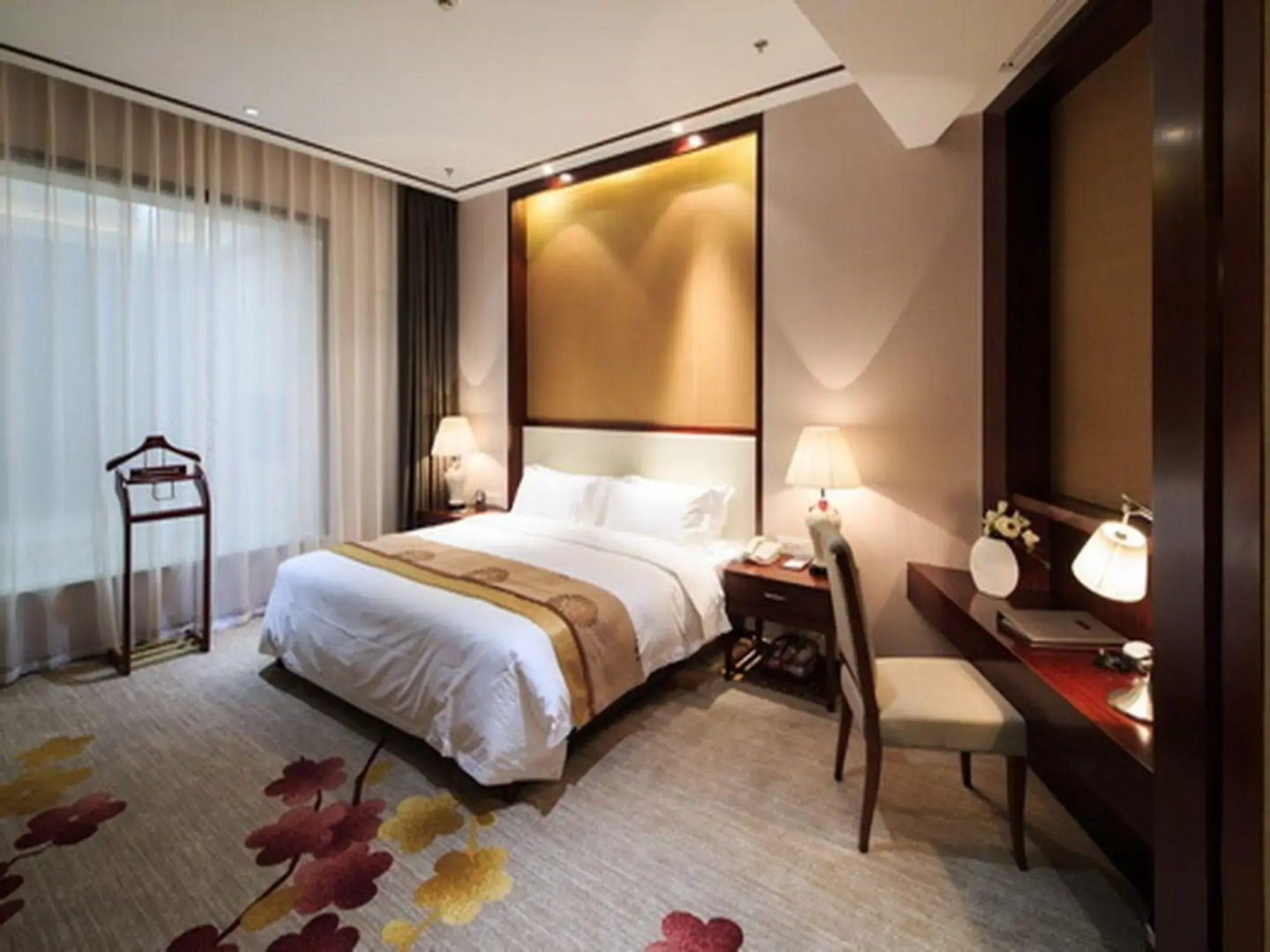 Jianguo Hotspring Hotel