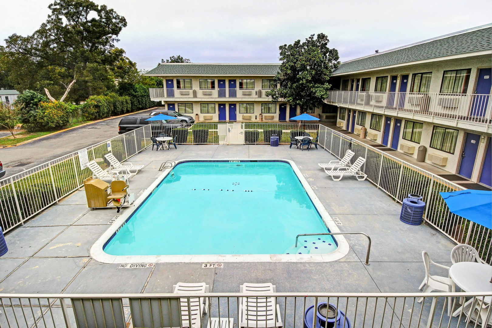 Motel 6 San Marcos, TX