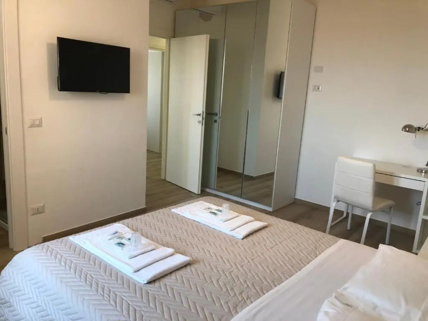 LOFT12 - Luxury Apt.