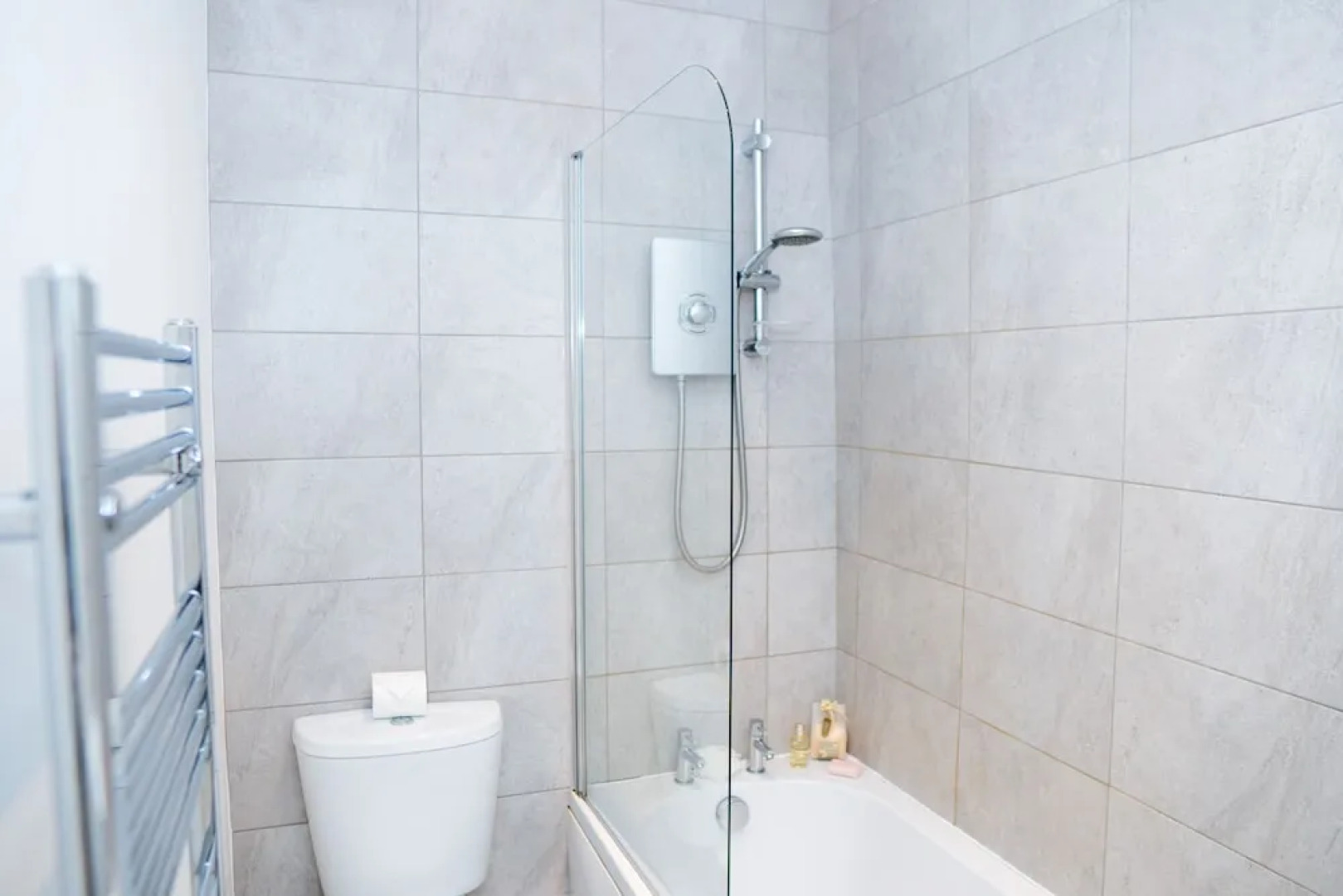 The White House Apartments