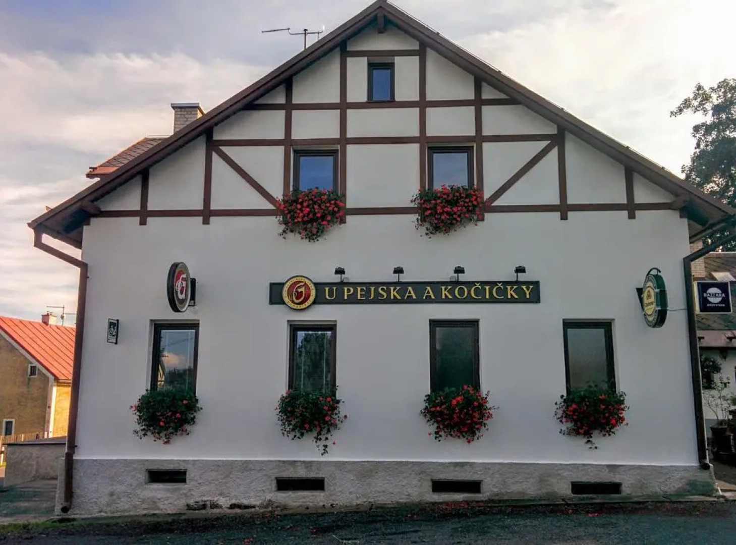 Hostinec U Pejska A Kocicky