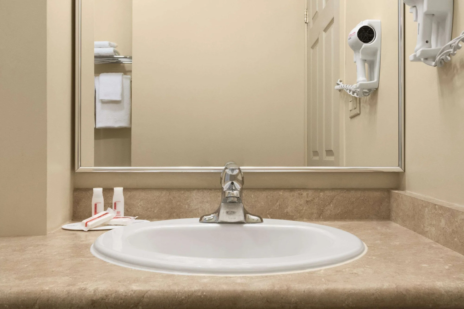 Days Inn by Wyndham Guelph