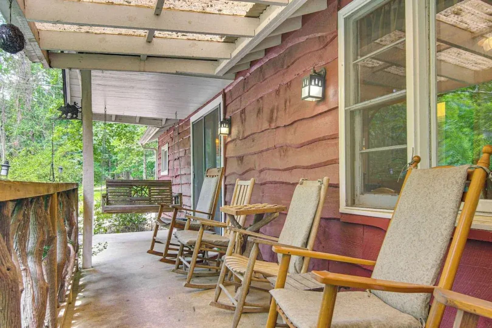 20-acre Cabin w/ Pond: 6 Mi to River Arts District