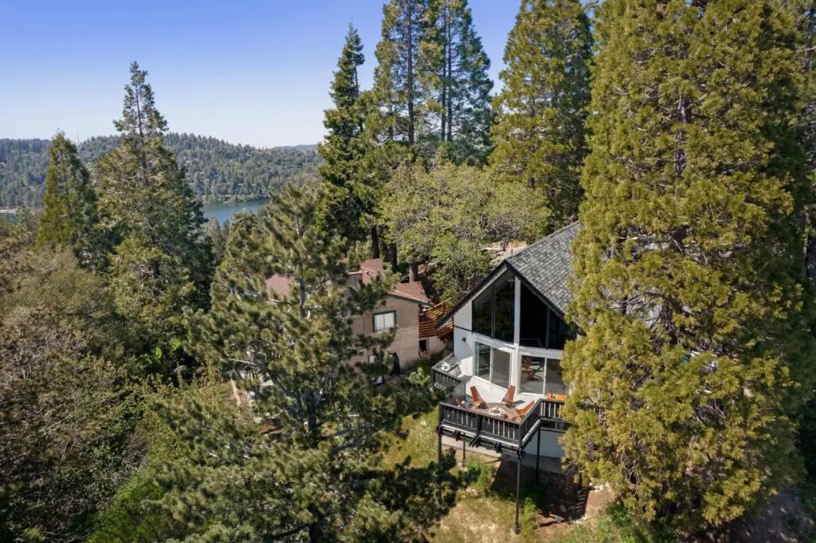 The Matterhorn Manor by Avantstay Harry Potter Inspired A-frame Home w/ Hot Tub & Views