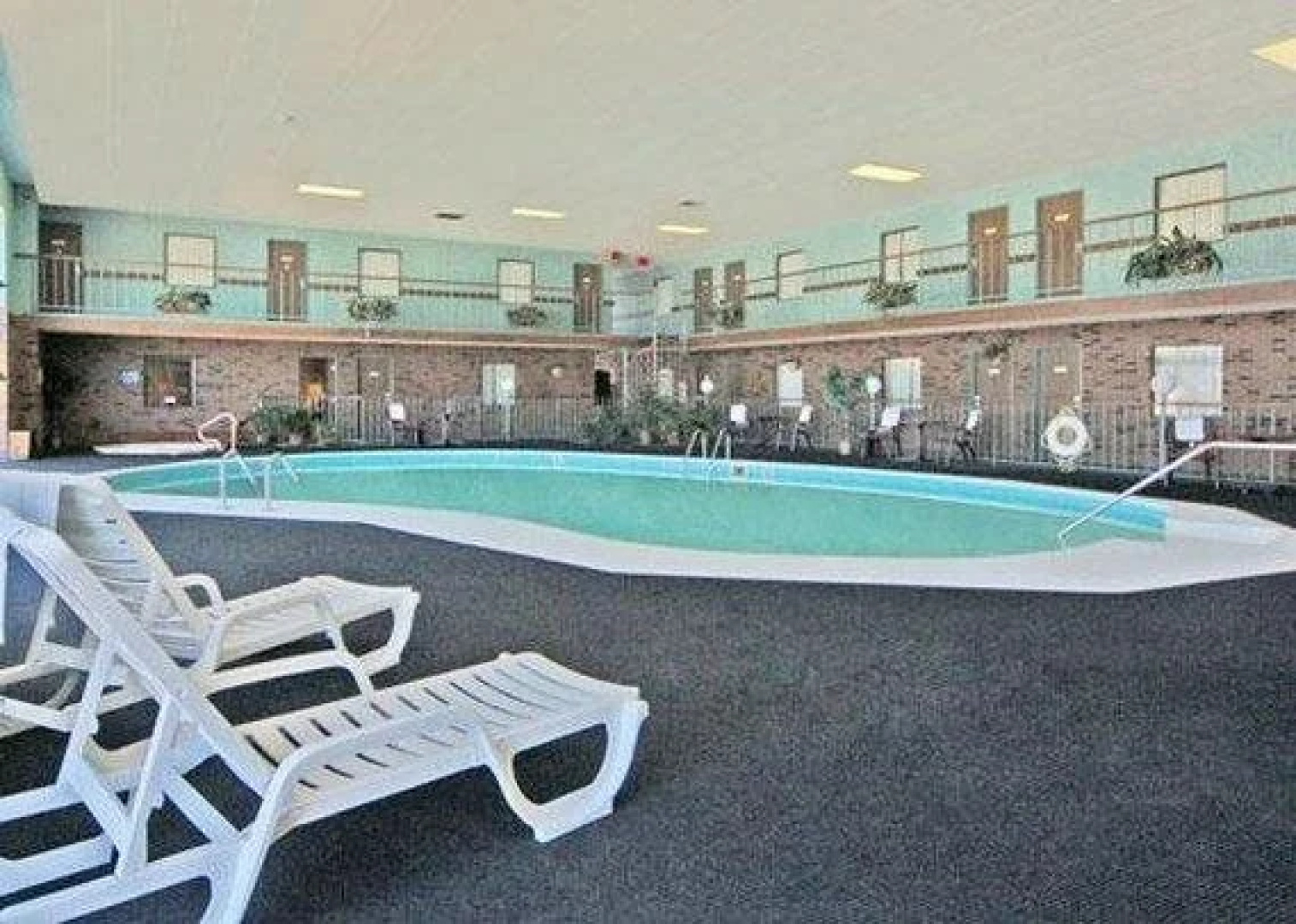 America's Best Inns & Suites