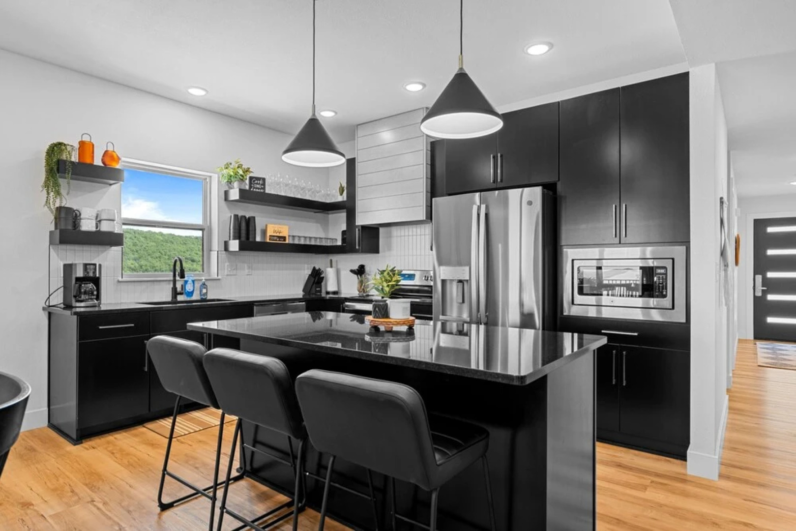Windswept Cove 7 Bedroom Home by RedAwning