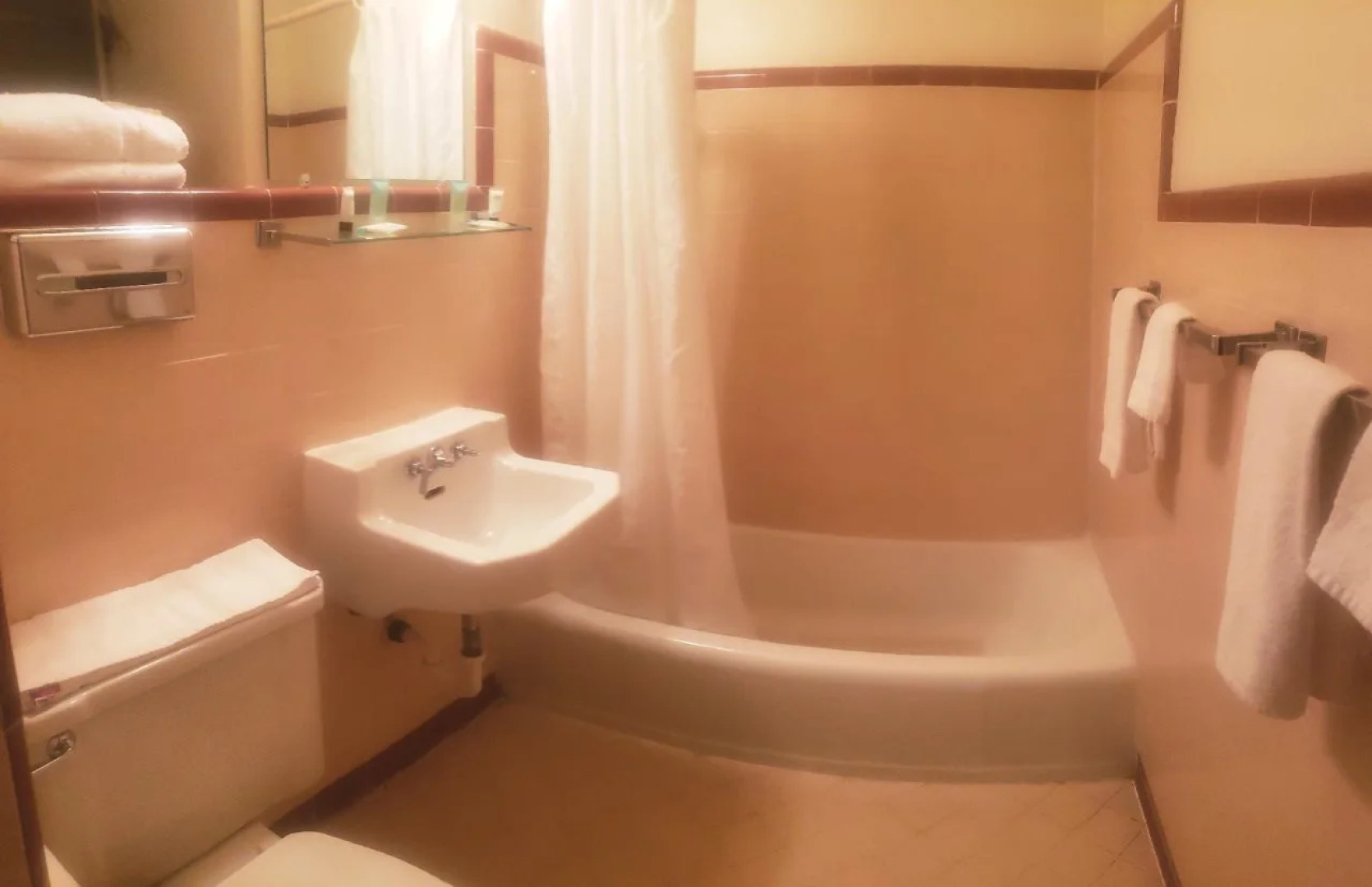 Midtown Inn & Suites