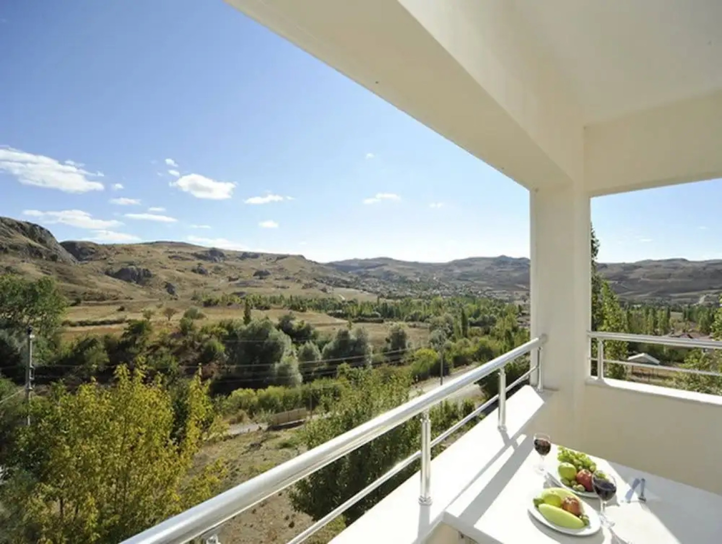 Baskent Demiralan Hotel