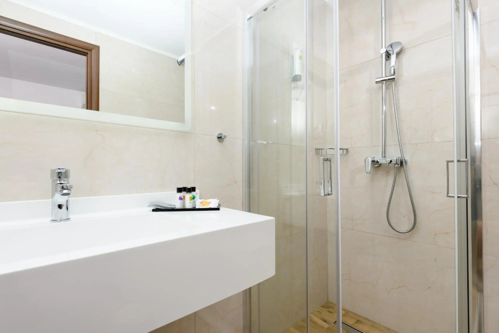 Aethria Hotel