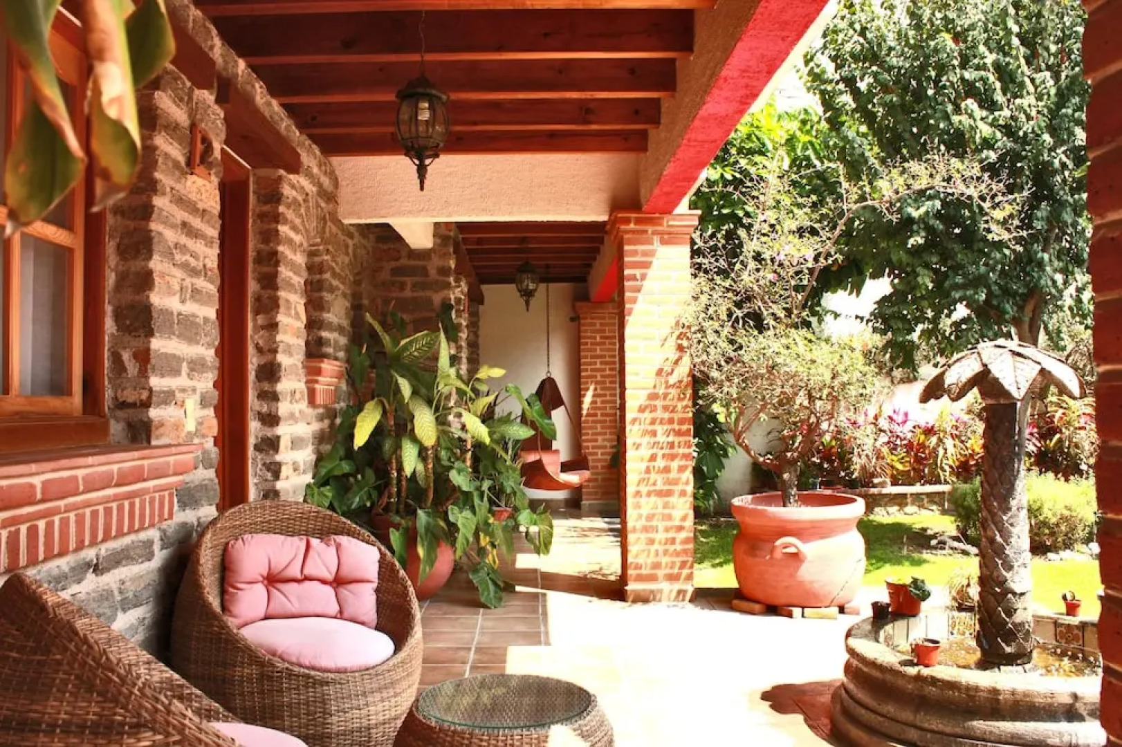 La Veranda Hotel Bed & Breakfast