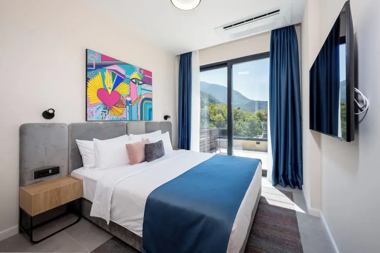 Royal Blue Resort & Residence