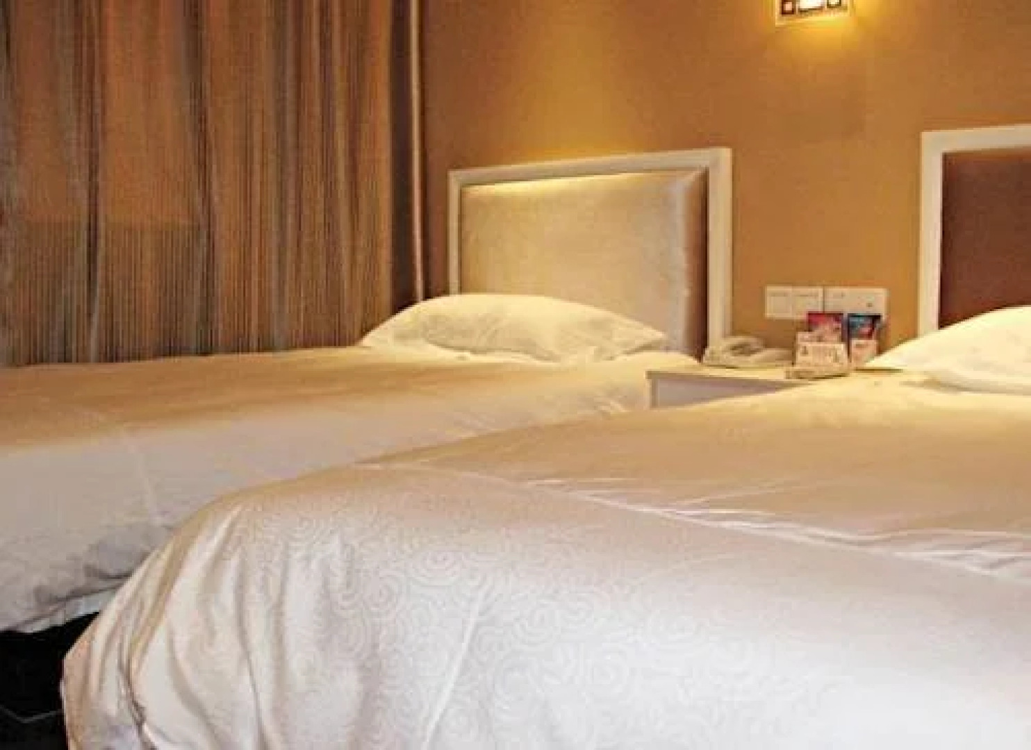 Yihao Business Hotel