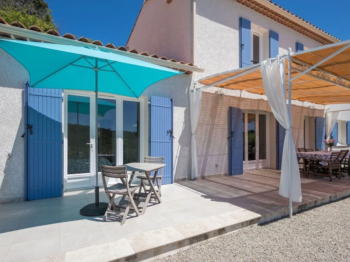 Villa With Guest House, 2 Swimming Pools, and Wide View