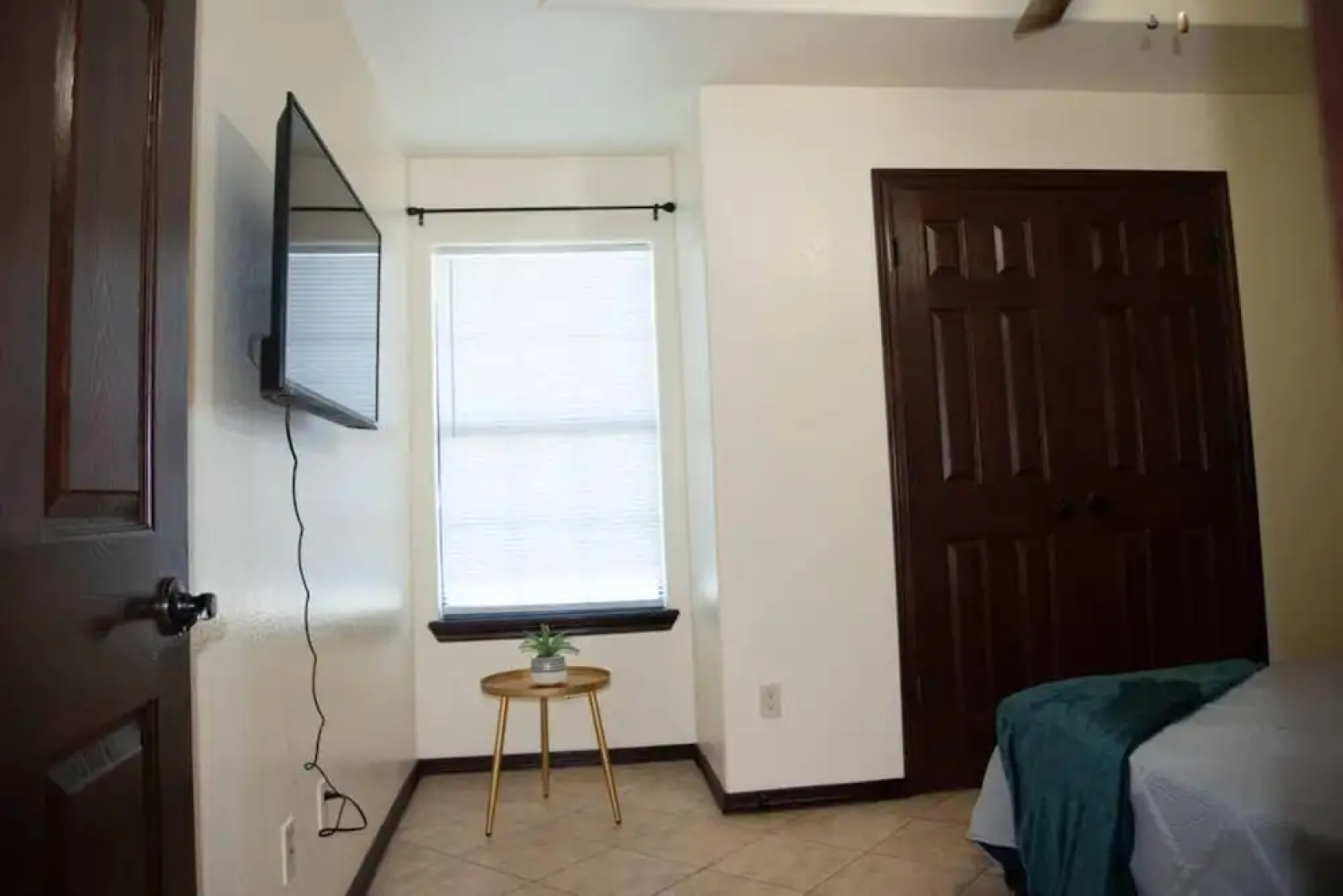 Modern 2 bed 2-bath Next to University Utrgv