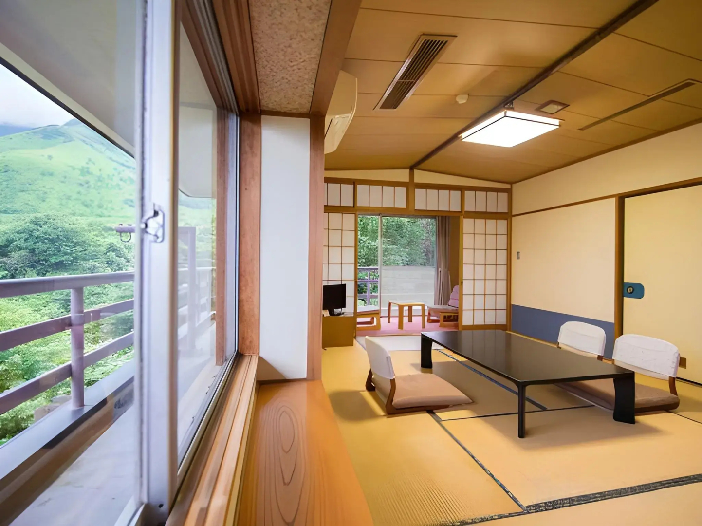 Yufuin Onsen Yufuin Nanairo No Kaze