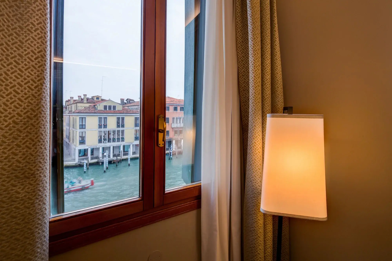 Отель BW Premier Collection CHC Continental Venice