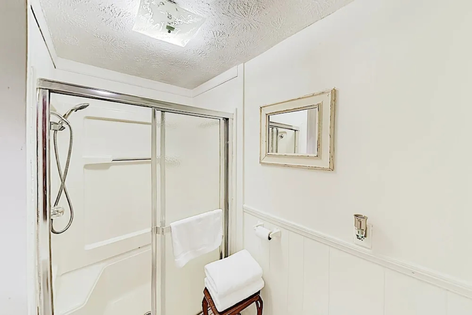 New Listing! Authentic Escape Near Asheville 3 Bedroom Home