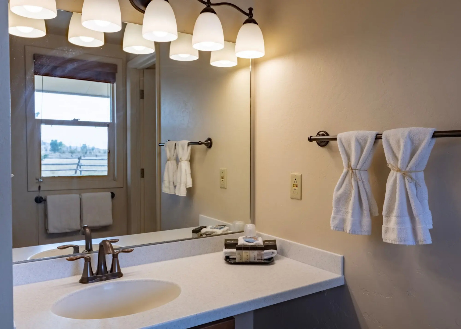 Yellowstone Valley Lodge, an Ascend Collection Hotel