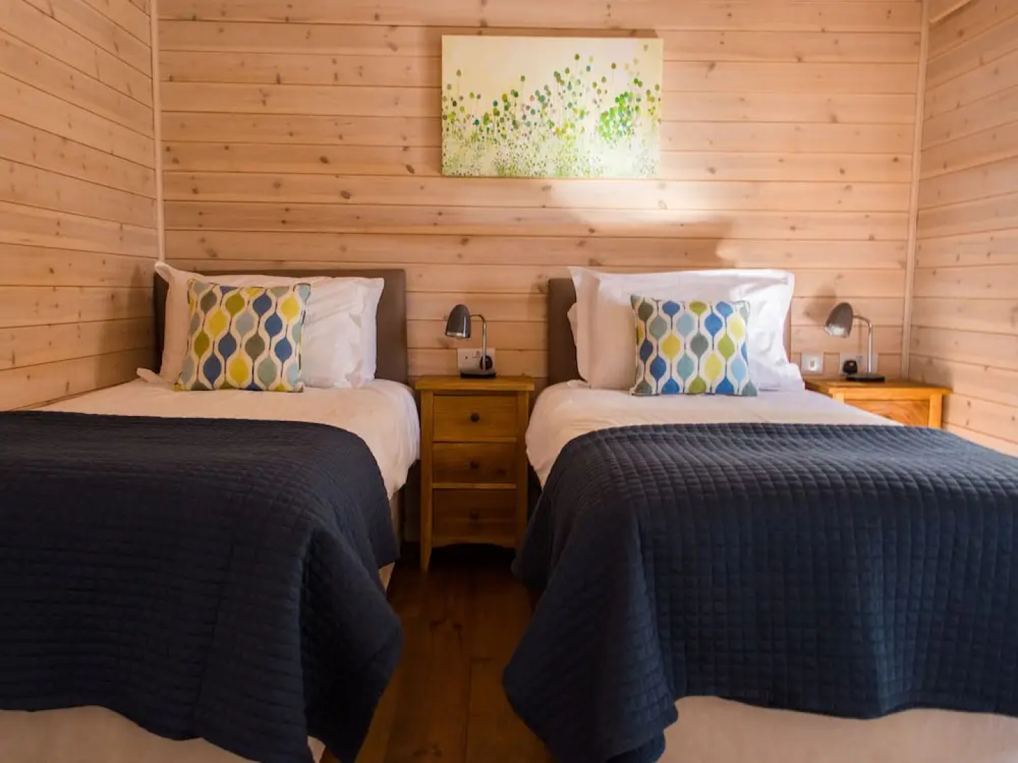 Moonrise Lodge - Swallow Lodge