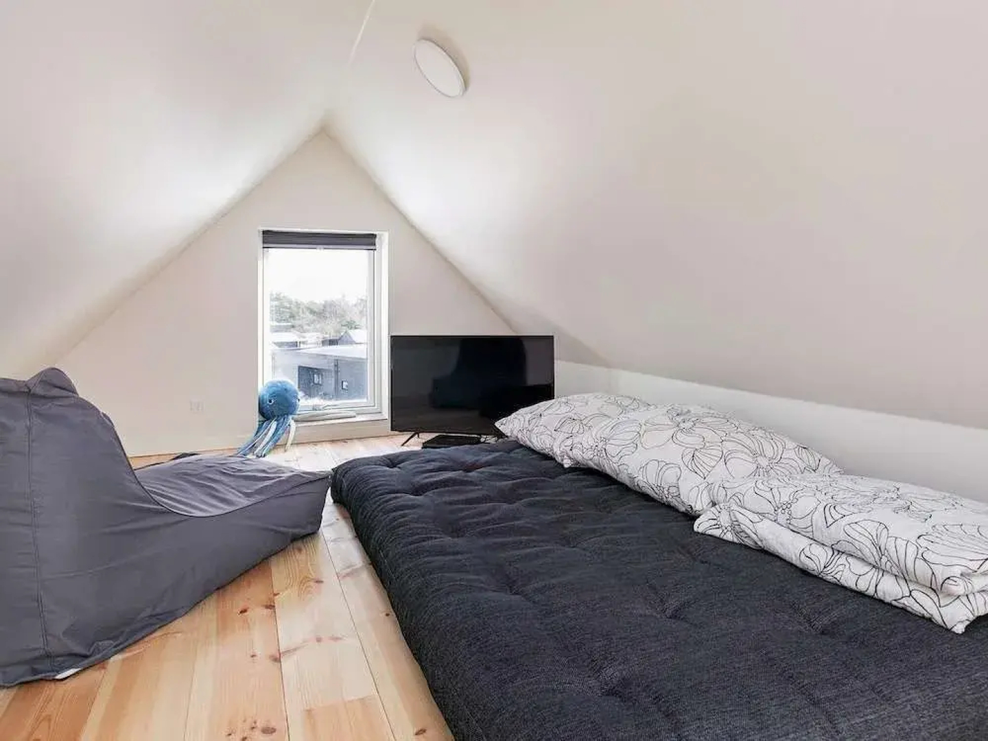 Seven-Bedroom Holiday home in Blåvand