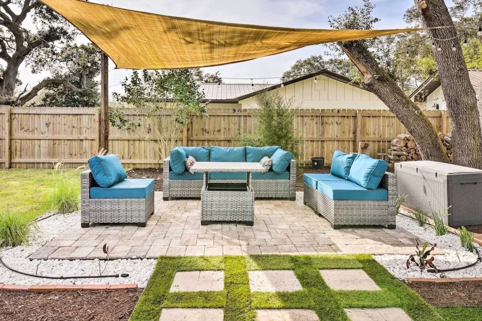 Emerald Coast Vacation Rental: 1 Mi to Beach