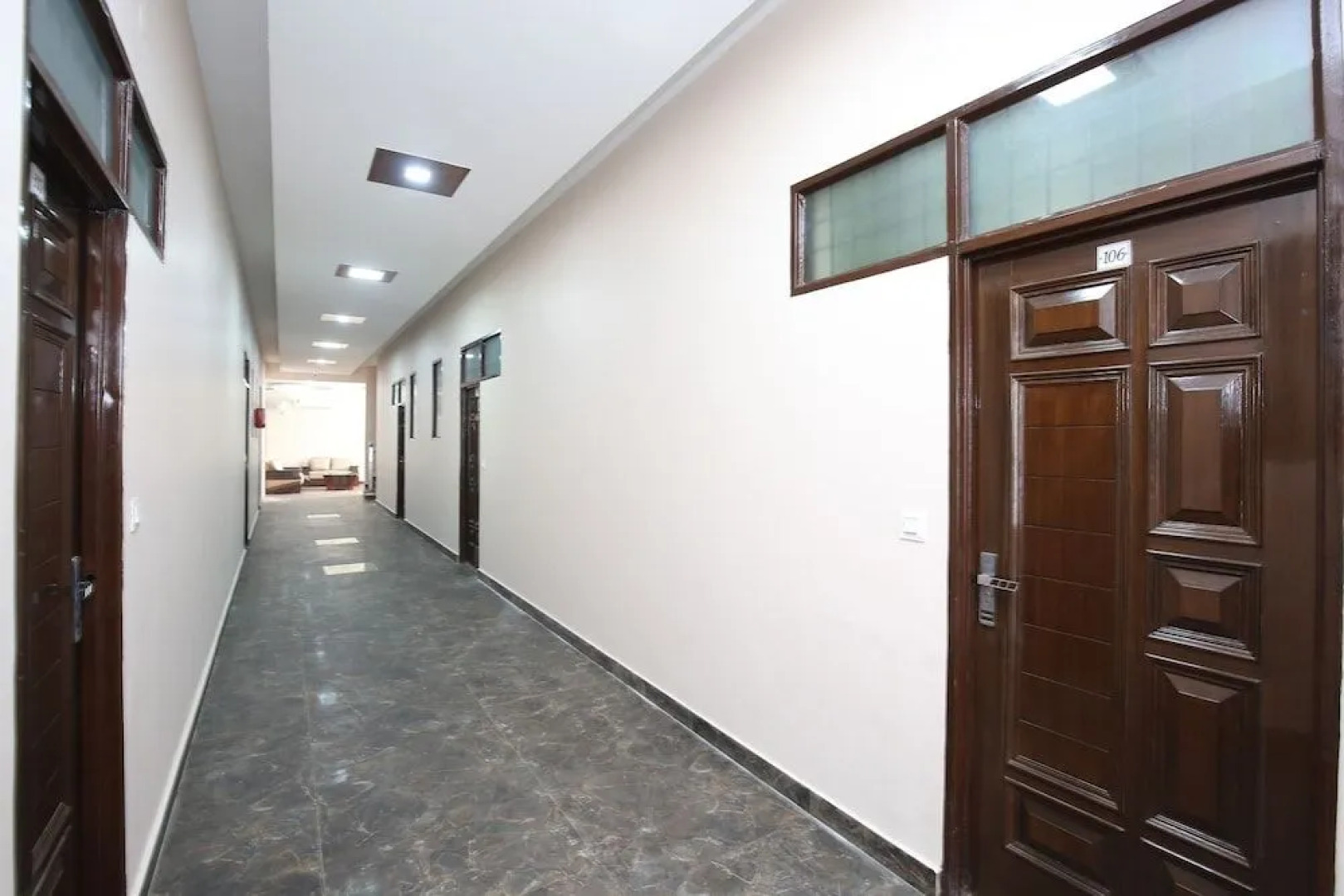 Oyo 42991 Mehra Dhaba