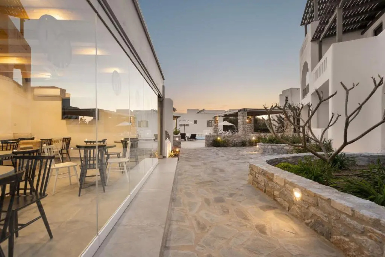 Melidron Hotel & Suites