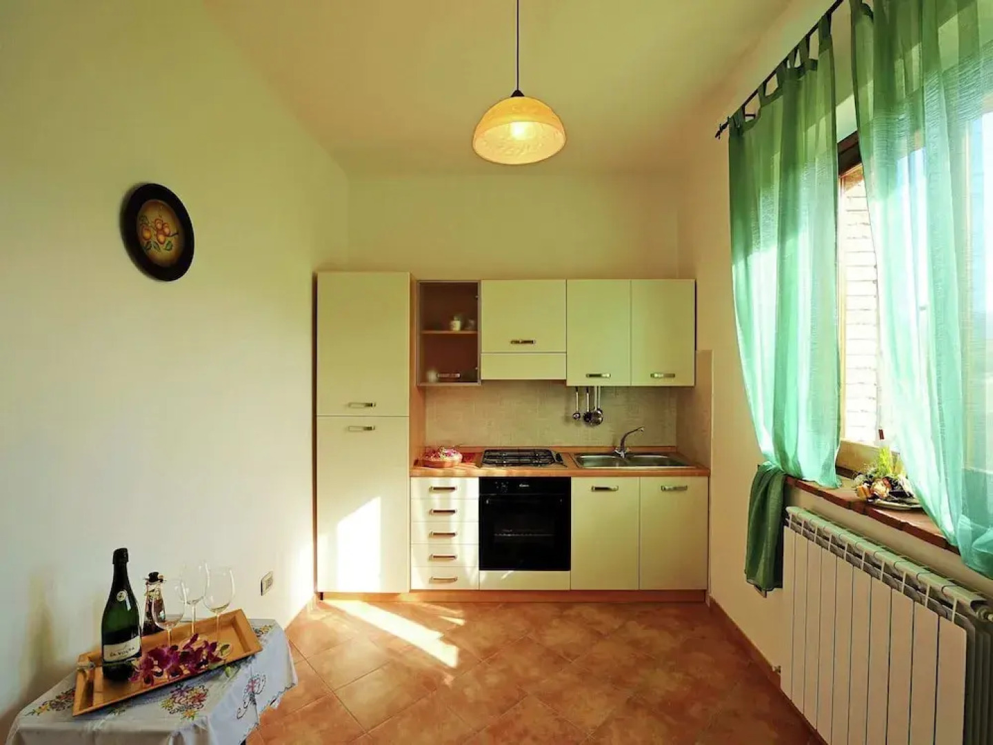 Farmhouse Near Lake Trasimeno With Pool