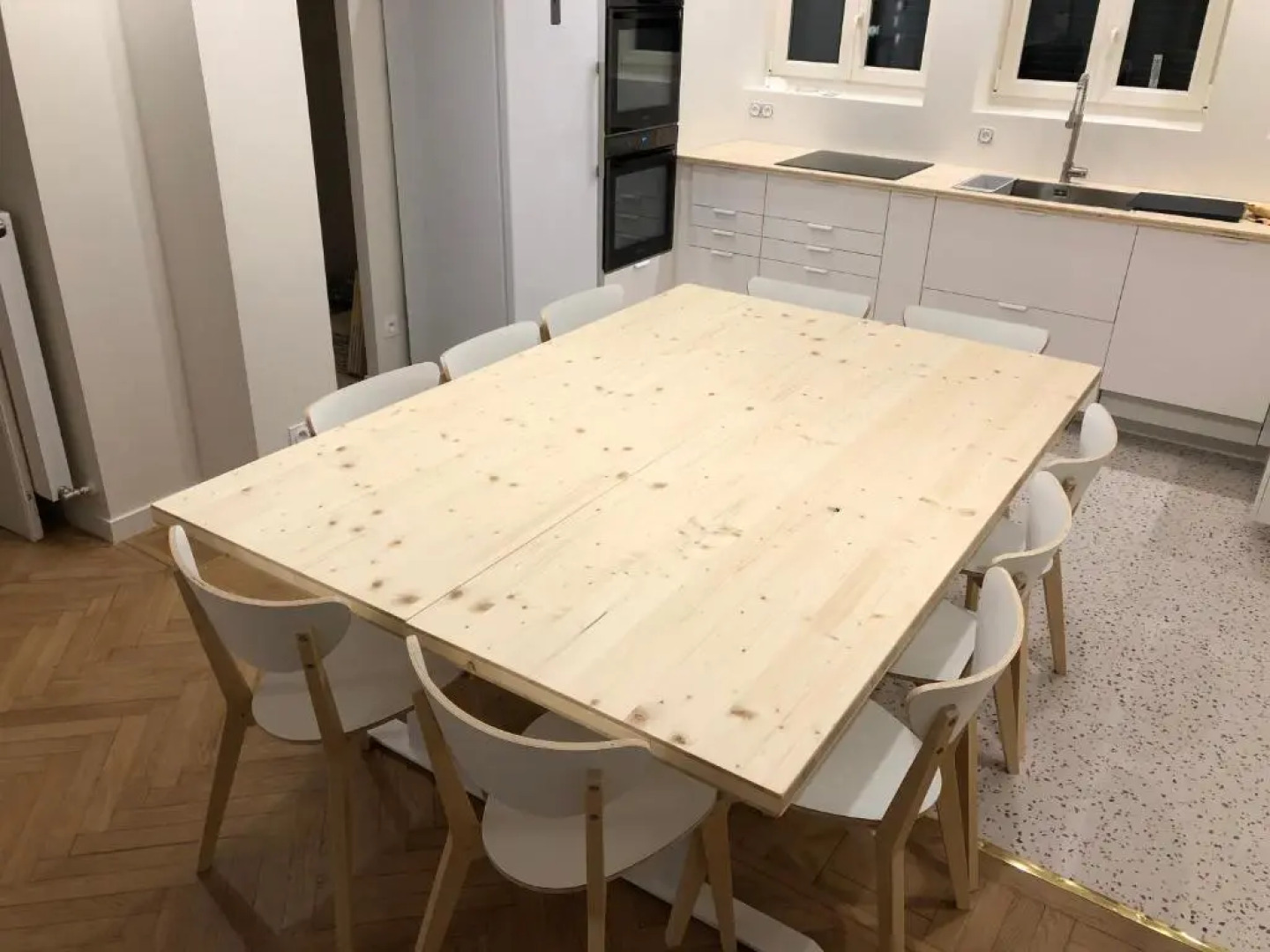 La Maison, 4 appartements 3 étoiles climatisés au centre ville avec jardin proche du Parc et des Thermes