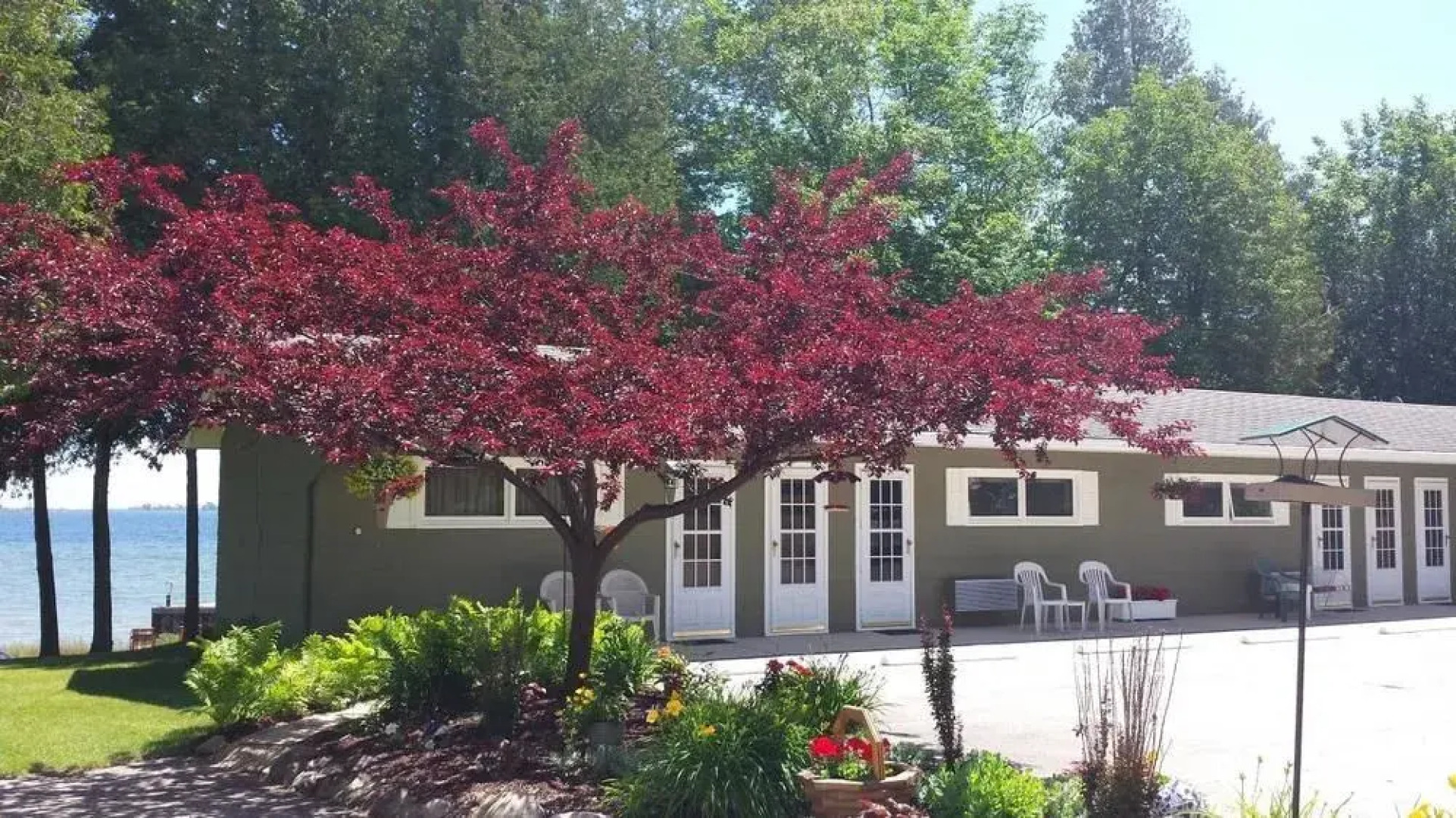 Square Rigger Harbor Motel