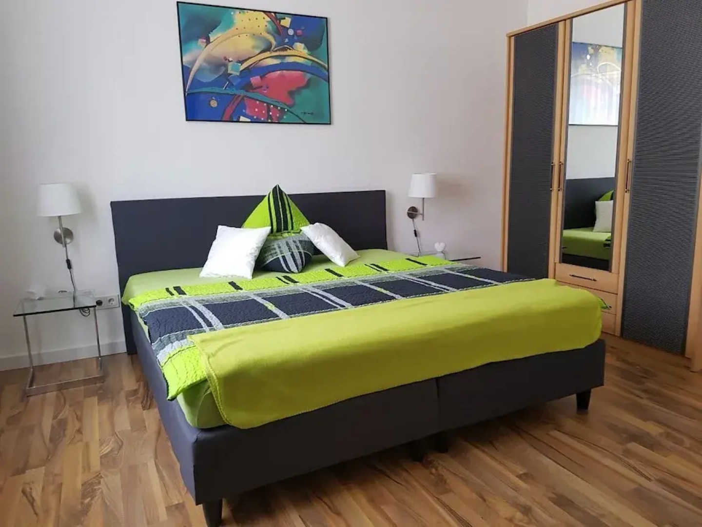 Lorenz Apartment